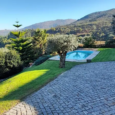 Holiday home House With One Bedroom In With Wonderful Mountain View Private Pool Enclosed Garden 12 Km From The Beach